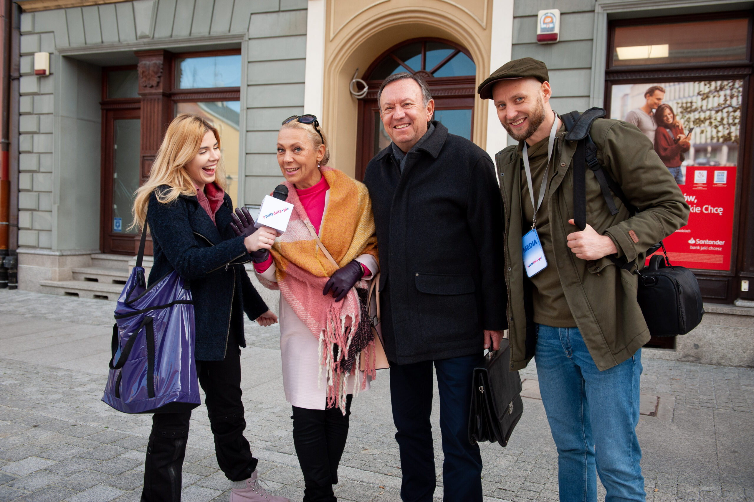 Kazimierz-Barski-z-zona-w-serialu-Lombard.-Zycie-pod-zastaw.-fot.-TV-Puls_02