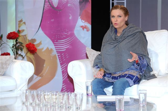 538621255 25354072630848631 8549942532918455677 N