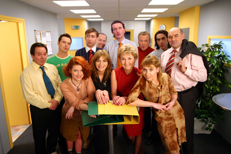 653ea8fb46f5d Camera Cafe Materualy Prasowe (1)