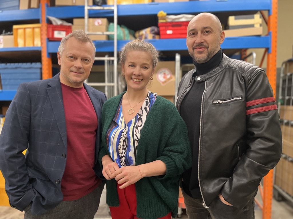 Serial KURIERZY Od Lewej Piotr Szwedes Anna Powierza Piotr Miazga