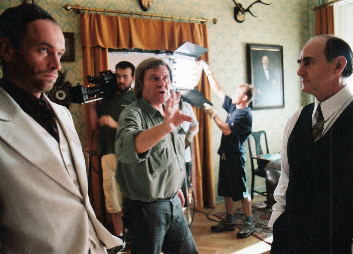 Smiech W Ciemnosci 4